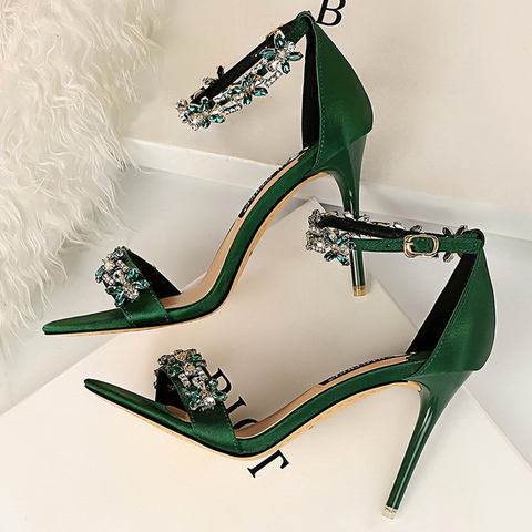 2022 femmes 9cm talons hauts cristal sandales mariage mariée talons aiguilles sandales paillettes bal élégant décapant Satin sangle chaussures ► Photo 1/6