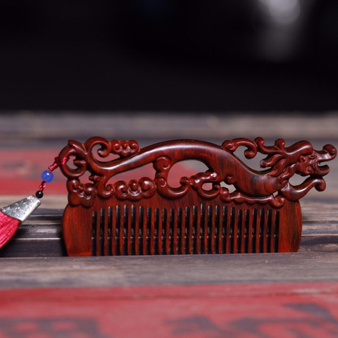 Naturel rouge bois de santal sculpture en bois peigne mariage couple dragon peigne sculpture en bois artisanat cadeau peigne pour petite amie décor à la maison ► Photo 1/5