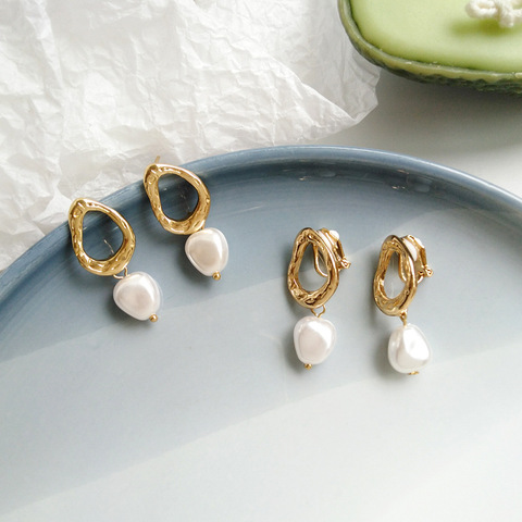 Corée Simple personnalité irrégulière géométrique Clip boucles d'oreilles mode tempérament Imitation perle bijoux fille femmes accessoires ► Photo 1/6