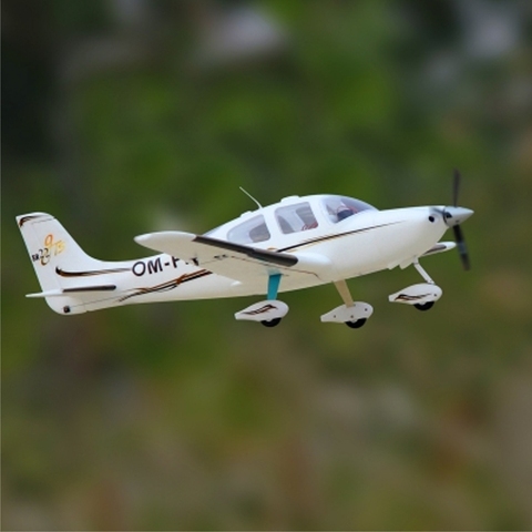 Dynam SR22 V2 blanc/argent 1400mm envergure oeb 1:12 échelle modèle bâtiment RC avion Drone débutant PNP avec volets ► Photo 1/6