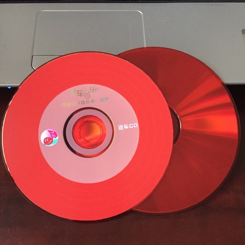 En gros 10 disques Yihui Grade A 700 MB 52x blanc imprimé disque de CD-R de voiture rouge ► Photo 1/3