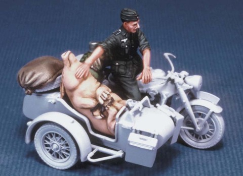 Kit de modèle de moto allemande avec un cochon (pas de moto), en résine, non assemblé, 1/35, non peint ► Photo 1/2