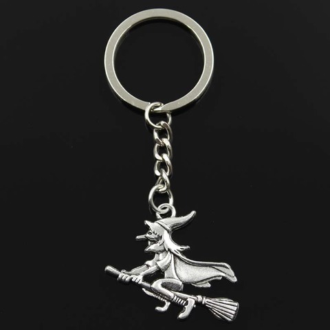 Porte-clés avec sorcière sur balai, pendentifs d'halloween, pendentifs pour hommes, chaîne de voiture, porte-anneau, porte-clés, Souvenir, bijoux, cadeau, nouveauté 36x34mm ► Photo 1/4