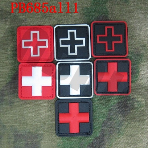 3D PVC patch 2 pièces 2.5cm la croix rouge tactique médicale coquille souple en plein air patch en caoutchouc ► Photo 1/2