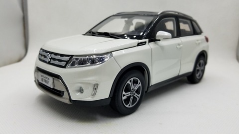 Modèle de voiture numérique 1:18 pour Suzuki Vitara Escudo 2016, blanc SUV, Collection Miniature, cadeaux, Gran ► Photo 1/5