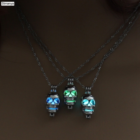 Collier avec pendentif tête de mort, bijoux lumineux, couleur argent, brille dans la nuit, pour femmes et hommes, cadeau d'anniversaire, 3 couleurs ► Photo 1/6