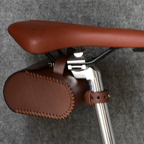 Sacoche en cuir marron et noir pour vélo, sacoche à queue vintage Q1071 ► Photo 1/6