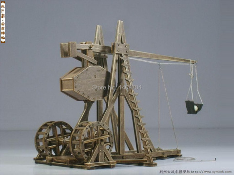 L'âge des empires maquettes le modèle mangonel Trebuchet (roue rotative avant) comprend des instructions en anglais ► Photo 1/3