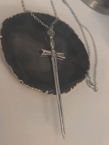 Collier d'arthur couleur argent, Long pendentif épée, gothique classique, cadeaux à la mode pour femmes, carnaval, longue chaîne, nouvel homme 2022 ► Photo 1/2