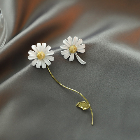 Coréen mignon Vintage fleur émail glaçure boucles d'oreilles pour les femmes mode asymétrique Daisy Boucle d'oreille Brincos bijoux cadeaux ► Photo 1/6