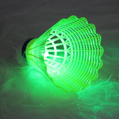 Tête de Badminton en Fiber de Nylon avec 4 pièces/ensemble LED, lumière rouge et verte en plastique de Style circulaire complet pour une utilisation nocturne en extérieur ► Photo 1/1