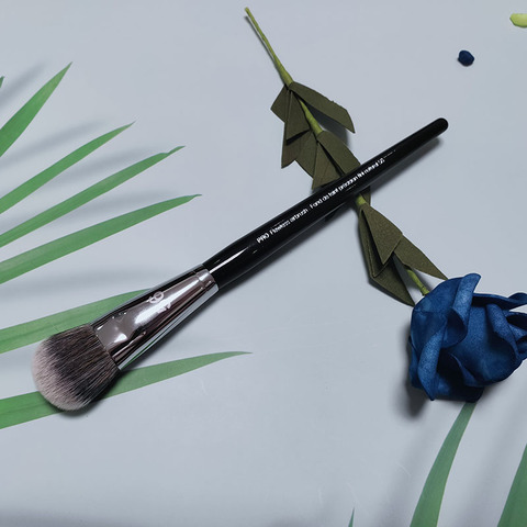 Brosse de maquillage pour le visage, haute qualité, pour fond de teint, pour anti-cernes, poudre BB crème, courbe, outils de beauté, 1 pièce ► Photo 1/5