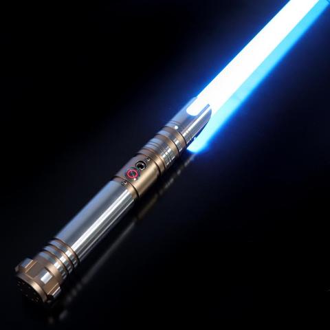 Lame de duel lourde LGT SABERSTUDIO en métal sabre laser à changement de couleur infini avec 9 polices sonores avec swing lisse ► Photo 1/6