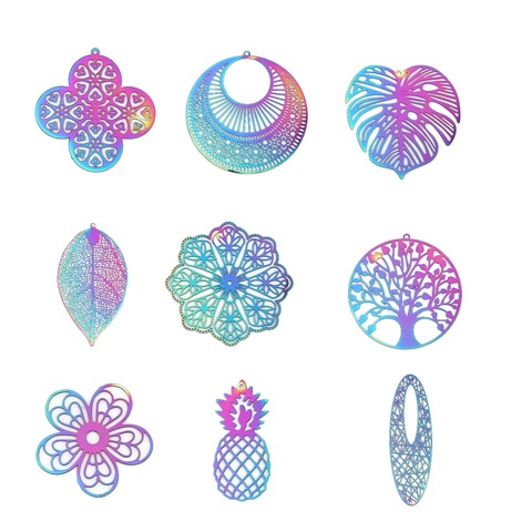 10 pièces rondes fleurs creuses filigrane estampage pendentifs en acier inoxydable plume violet bleu AB couleur breloques pour la fabrication de bijoux à bricoler soi-même ► Photo 1/6