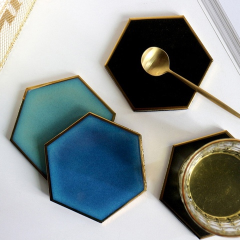 Plateau d'exposition de bijoux, plaque en céramique de luxe avec bordure dorée, Palette d'ongles hexagonale, tapis de maquillage, sous-verre isolant, organisateur décoratif ► Photo 1/6