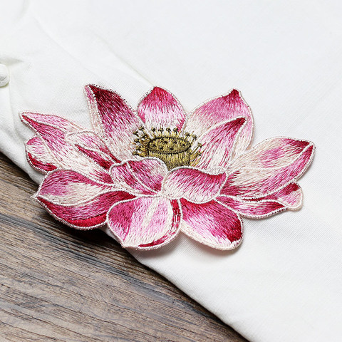 Patch de fleur de Lotus brodé, de haute qualité, doux, bricolage, Appliques cousues sur les vêtements, accessoire de robe de mariée Cheongsam ► Photo 1/6