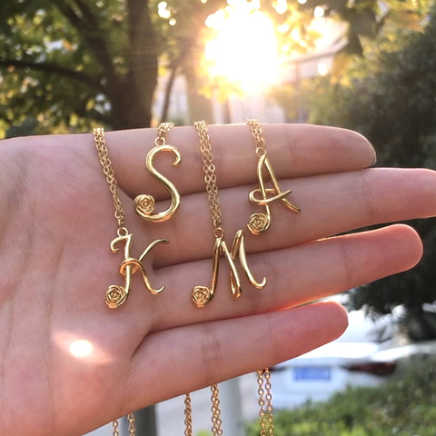 Collier en acier inoxydable avec lettres roses pour femmes, pendentif avec initiales de fleurs, ras du cou, collier de l'alphabet, bijoux cadeau de saint-valentin, A-Z ► Photo 1/6