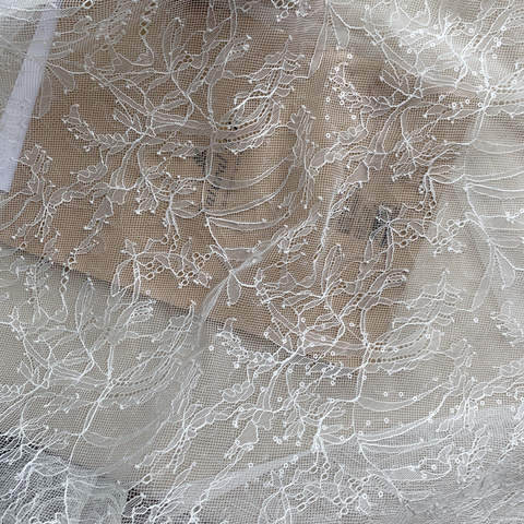 Dentelle Chantilly française en dentelle blanc cassé, 150cm de large, pour costume de fille, nouveau matériau en dentelle, pour faire la robe ► Photo 1/6