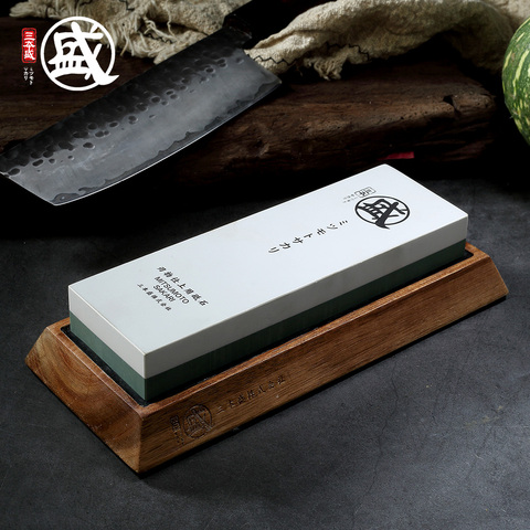 MITSUMOTO-SAKARI – Pierre à aiguiser pour couteau, double face, Japonais, grain 1000 3000 8000 10000, base en caoutchouc antidérapant et bois ► Photo 1/6