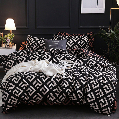 Ensemble de literie noir de luxe reine roi unique pleine taille Polyester linge de lit housse de couette ensemble moderne oiseau Plaid Anime avec taie d'oreiller ► Photo 1/6