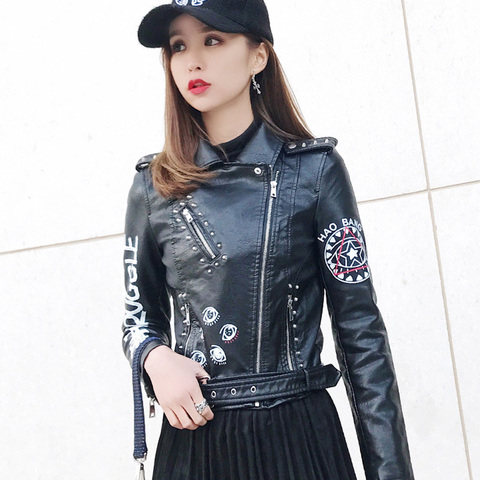 Blouson d'automne similicuir femme, de motard, lettres de Rivets imprimées, court, veste rock ► Photo 1/6