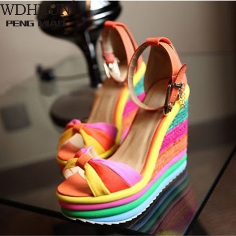 WDHKUN été sandales femmes femmes dames compensées haute multicolore Patchwork sandales Peep orteil chaussures romaines sandales talons hauts ► Photo 1/6