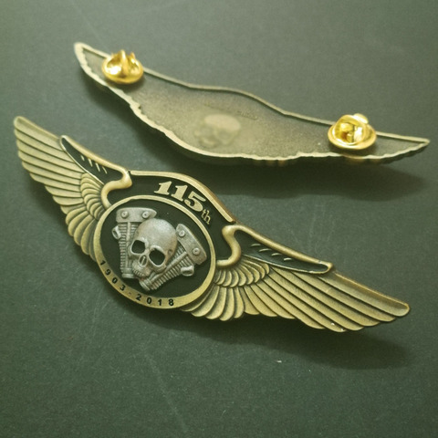 Nouvelle moto crâne ailes broches BADGES broches pour BIKER veste gilet chaussures sac ceinture vêtement broches broches chapeau broches boucle ► Photo 1/4