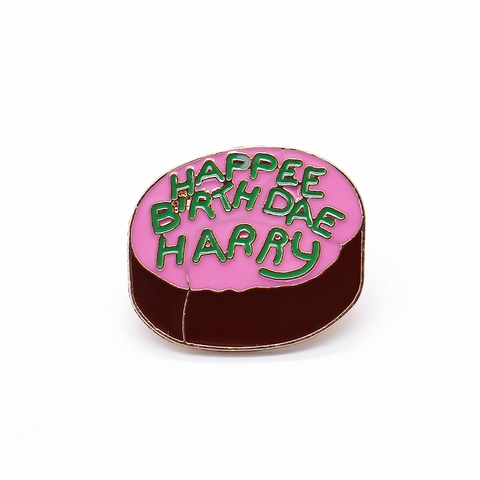 Broche-Harry's anniversaire gâteau forme broche broche gâteau commis émail Badge cadeau d'anniversaire fête d'anniversaire accessoires ► Photo 1/6