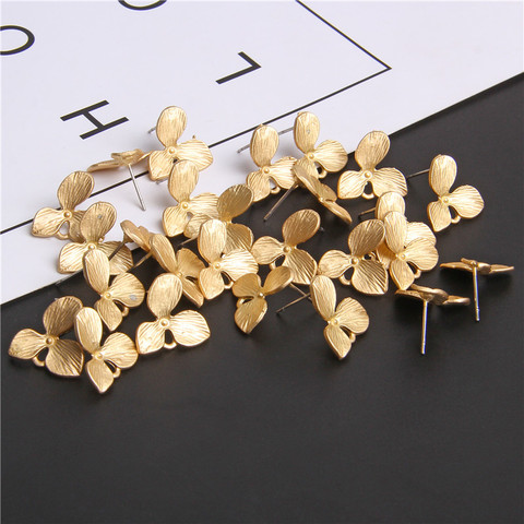 Alliage de Zinc fleurs d'or Base boucles d'oreilles connecteur breloques 6 pièces/lot pour bricolage boucles d'oreilles accessoires de fabrication de bijoux 14*17mm ► Photo 1/5