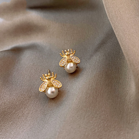 Coréen nouveau exquis miel abeille perle boucles d'oreilles mode tempérament polyvalent petites boucles d'oreilles élégant dames bijoux 2022 nouveau ► Photo 1/1