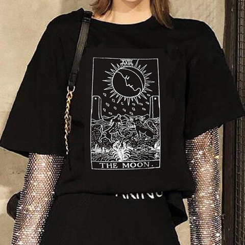 T-Shirt noir XVII La Lune Tarot Carte Gothique Harajuku Design Vintage Femmes Hommes Unisexe T-Shirts Hauts Grunge Edgy Femmes Vêtements ► Photo 1/6