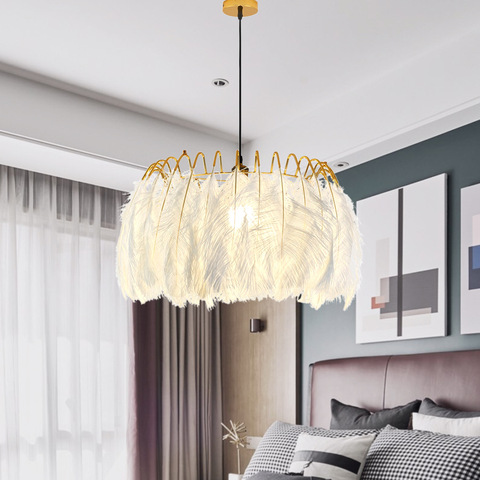 Lampe nordique suspendue en plumes blanches, design moderne, Luminaire décoratif d'intérieur, idéal pour un salon ou une chambre à coucher ► Photo 1/6