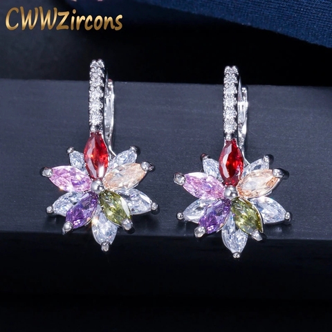 CWWZircons - boucles d'oreilles pour femmes, boucles d'oreilles à tige en zircone cubique, multi couleurs à fleur géométrique adorable facile à porter pour femmes, bijoux tendance pour soirées 2022 CZ451 ► Photo 1/6