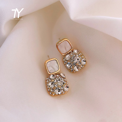 Boucles d'oreilles carrées resplendissantes mode avancée mode féminine Euro américain pur Simple boucles d'oreilles tempérament de la reine boucles d'oreilles ► Photo 1/6