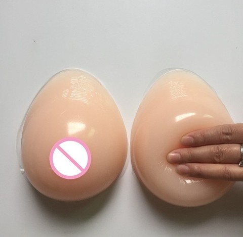 Une paire silicone faux seins formes croix-dressing faux seins silicone prothèse mammaire coussin mammaire pour glisser reine crosscommode ► Photo 1/6