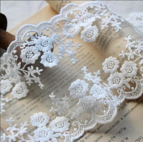 Ruban guipure en dentelle de coton brodée, 1 mètre, dentelle bilatérale blanche, tissu français, pour bricolage, garnitures, tricot chaîne, accessoires de couture ► Photo 1/6