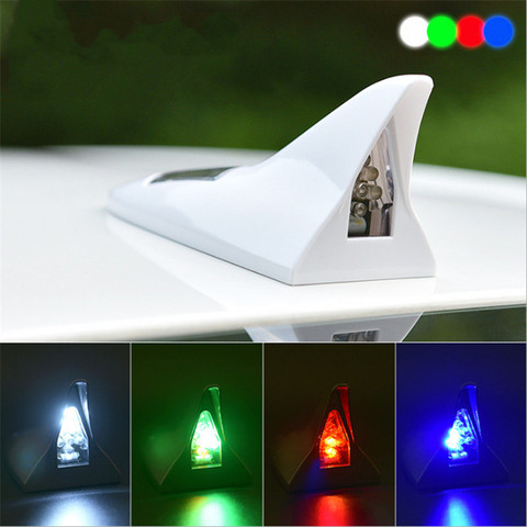 1 pièces 4 lumière LED imité autoradio aileron de requin voiture requin antenne Radio FM Signal conception pour toutes les voitures antennes antenne voiture style ► Photo 1/6