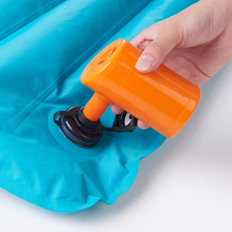 Pompe gonflable électrique de poche portative de naturetrekking pour l'oreiller de coussin de matelas de tapis imperméable à l'humidité ► Photo 1/6