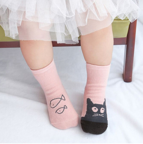 Весенне-осенние носки для малышей хлопковые нескользящие носки для мальчиков и девочек с рисунком, нескользящие носки для новорожденных, подарок для новорожденных, недорогие зимние вещи ► Фото 1/6