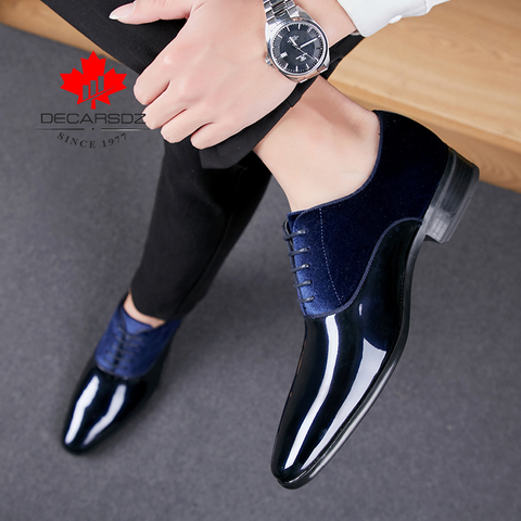 DECARSDZ/мужская модельная обувь; Мужская Свадебная модная офисная обувь; Высококачественная удобная мужская официальная обувь из лакированной кожи; Брендовая мужская обувь ► Фото 1/6