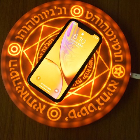 Универсальное беспроводное зарядное устройство Qi для быстрой зарядки, 10 Вт, светящееся Беспроводное зарядное устройство Magic Array для iPhone, ... ► Фото 1/6