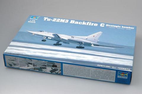 Trumpeter 1/72 01656 Tu-22M3 Backfire-C стратегический бомбардировщик ► Фото 1/1