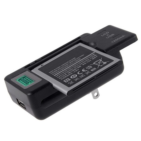 Универсальное зарядное устройство для мобильных телефонов с USB-портом для большинства литий-ионных батарей ► Фото 1/6