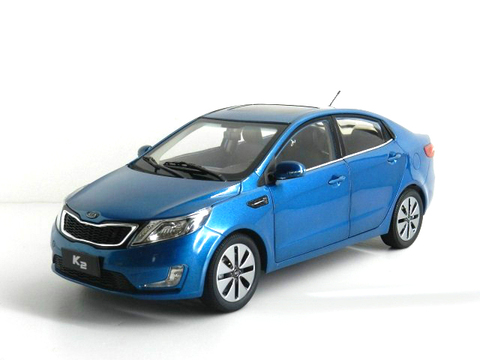 Модель литая под давлением в масштабе 1:18 для Kia K2 Rio 2011, игрушечный автомобиль из синего сплава, миниатюрный коллекционный подарок ► Фото 1/1