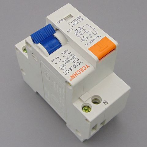 Автоматический выключатель остаточного тока с защитой от перегрузки по току и утечки, 16 А, 230 В ~ 1P + N, RCBO ► Фото 1/5