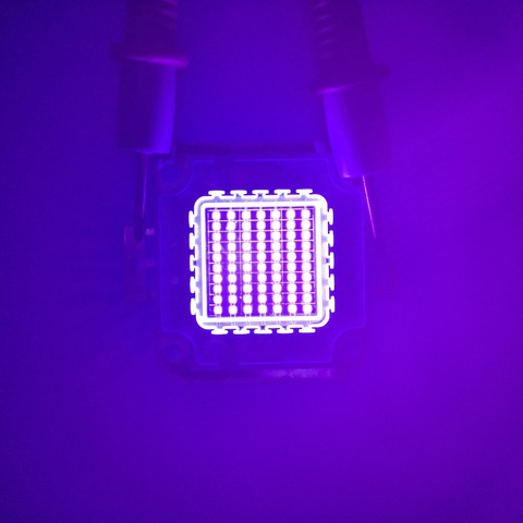 Ультрафиолетовый светодиодный чип 3 Вт 10 Вт 20 Вт 30 Вт 50 Вт 100 Вт, Ультрафиолетовый светодиодный Ультрафиолетовый чип высокой мощности нм светодиодный ультрафиолетовый светильник ► Фото 1/5