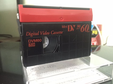Одна пустая аутентичная цифровая записывающая кассета SP60 / LP90 минут DVM60 Mini DV. ► Фото 1/2