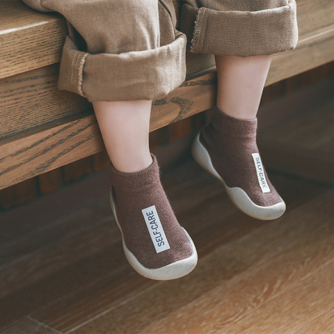 Детские носки с резиновой подошвой, детские носки с буквами, Нескользящие кожаные детские носки для пола, 2022 ► Фото 1/6