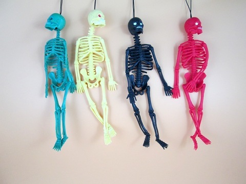 Новый продукт хитрый пугающий человеческий скелет тело кости Модель Дети розыгрыш Хэллоуин игрушки ► Фото 1/6