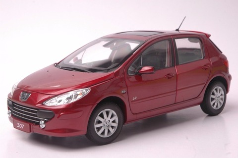 1:18 литая под давлением модель для Peugeot 307 Red Hatchback, игрушечная машинка из сплава, миниатюрная коллекция в подарок ► Фото 1/1